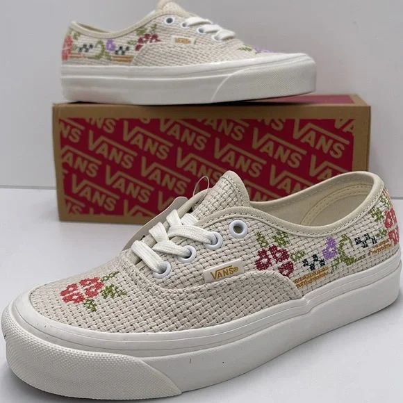 Vans WMNS Cream Floral Sneakers Authentic 44 D
Stitched Together Classic - Picture 15 of 16